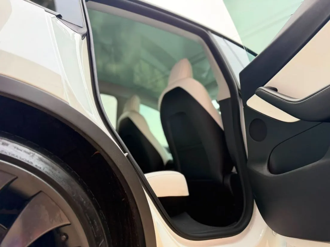 TESLA MODEL Y PERFORMANCE 2022