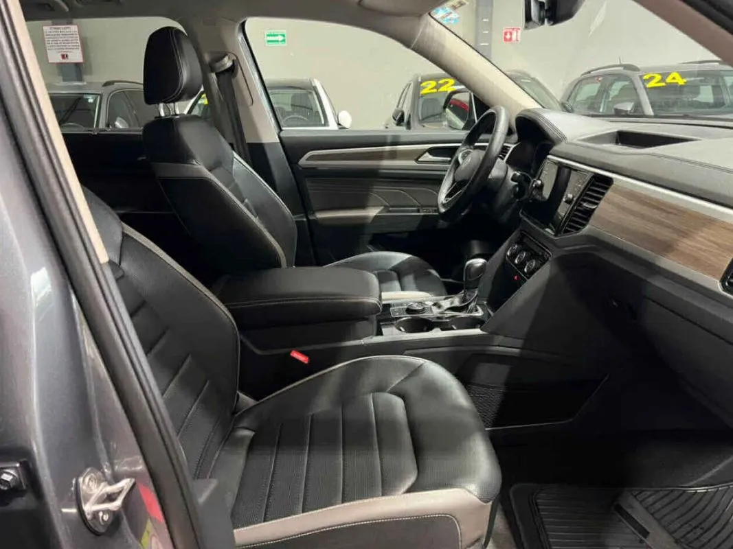 Volkswagen Teramont 2022 5p Highline V6/3.6 Aut.