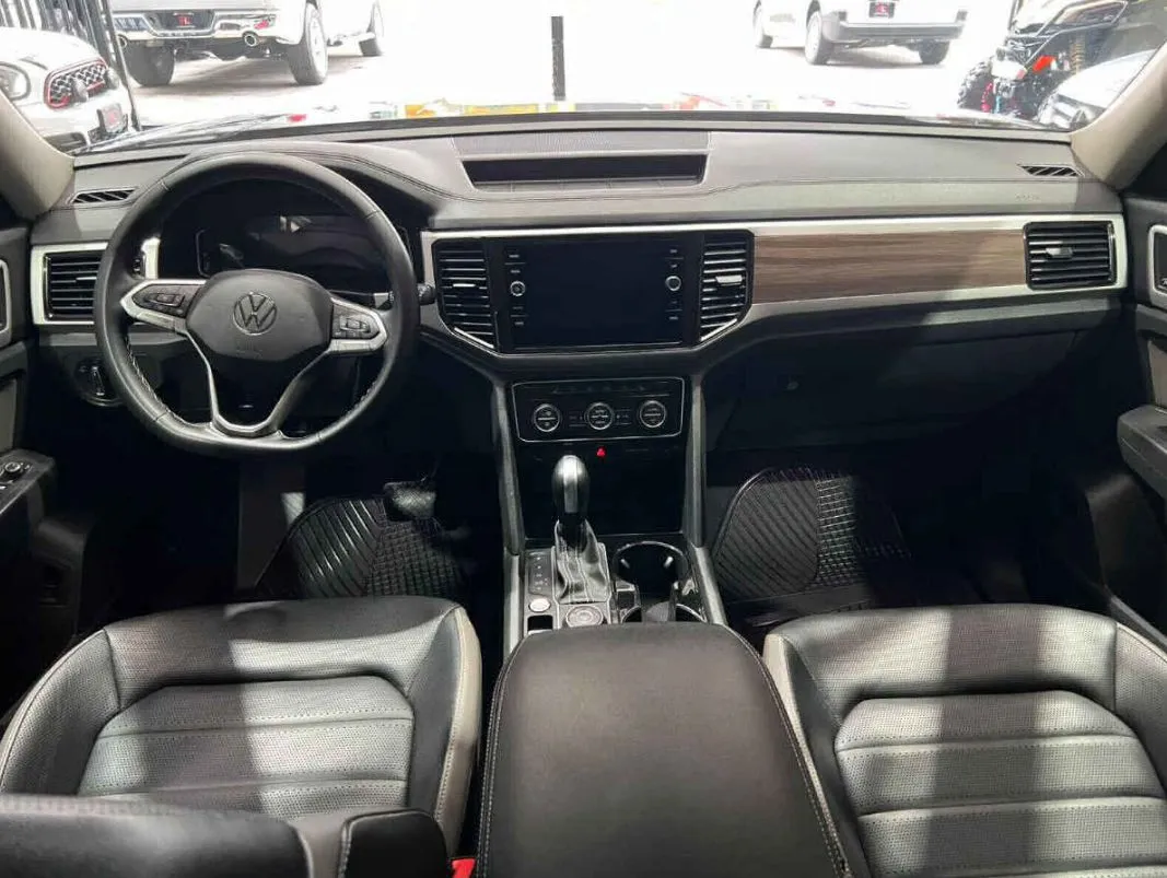 Volkswagen Teramont 2022 5p Highline V6/3.6 Aut.