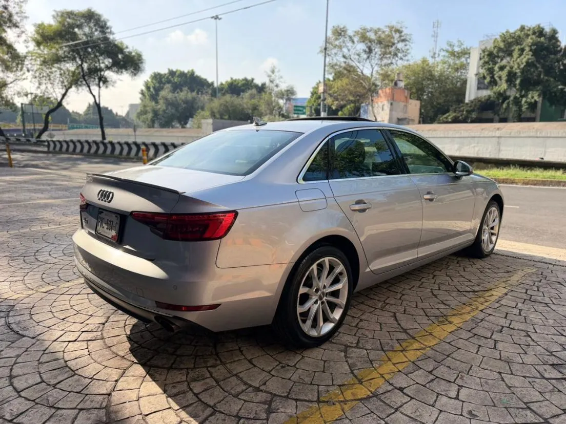 AUDI A4 SELECT TURBO 2017 LÍNEA NUEVA