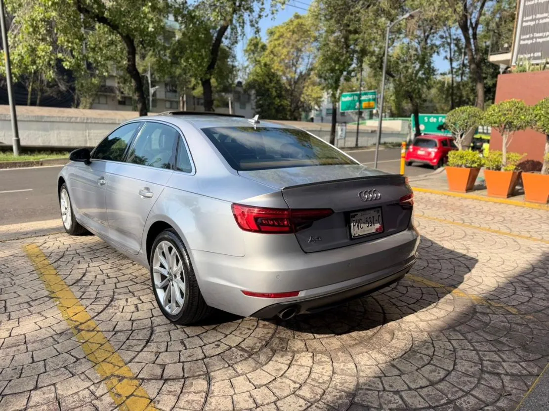 AUDI A4 SELECT TURBO 2017 LÍNEA NUEVA