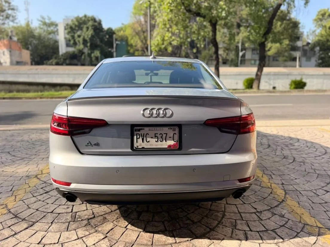 AUDI A4 SELECT TURBO 2017 LÍNEA NUEVA