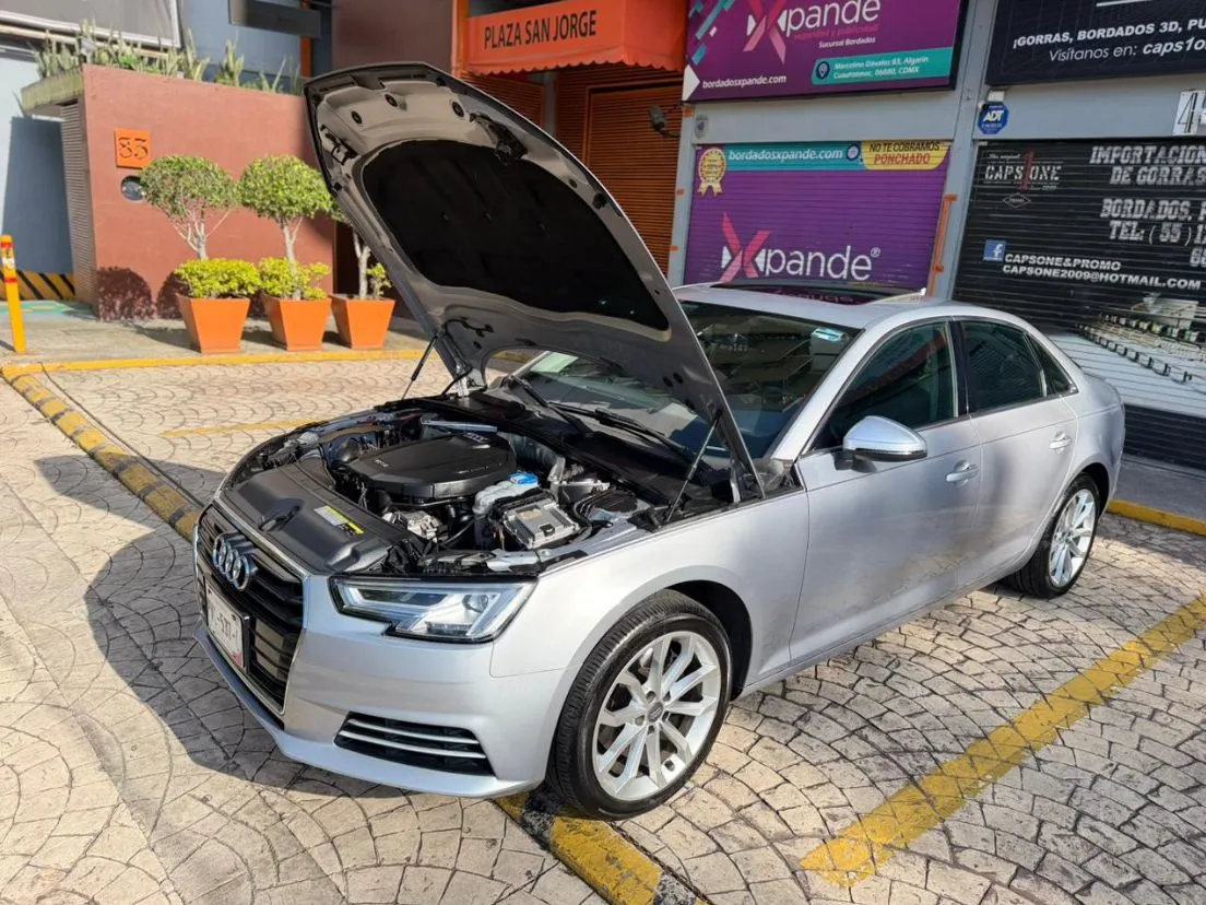AUDI A4 SELECT TURBO 2017 LÍNEA NUEVA