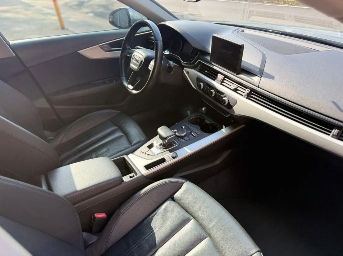 AUDI A4 SELECT TURBO 2017 LÍNEA NUEVA