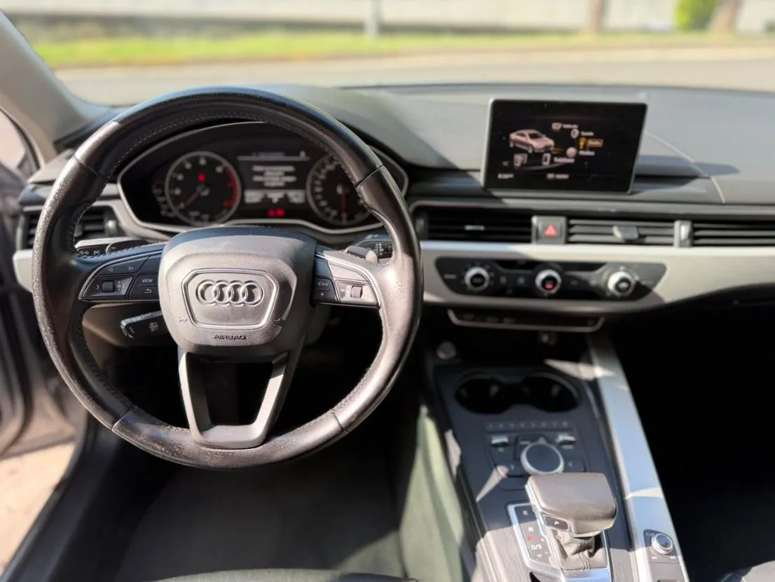 AUDI A4 SELECT TURBO 2017 LÍNEA NUEVA