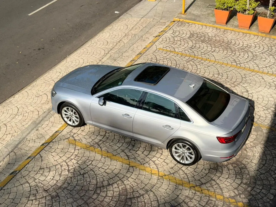 AUDI A4 SELECT TURBO 2017 LÍNEA NUEVA