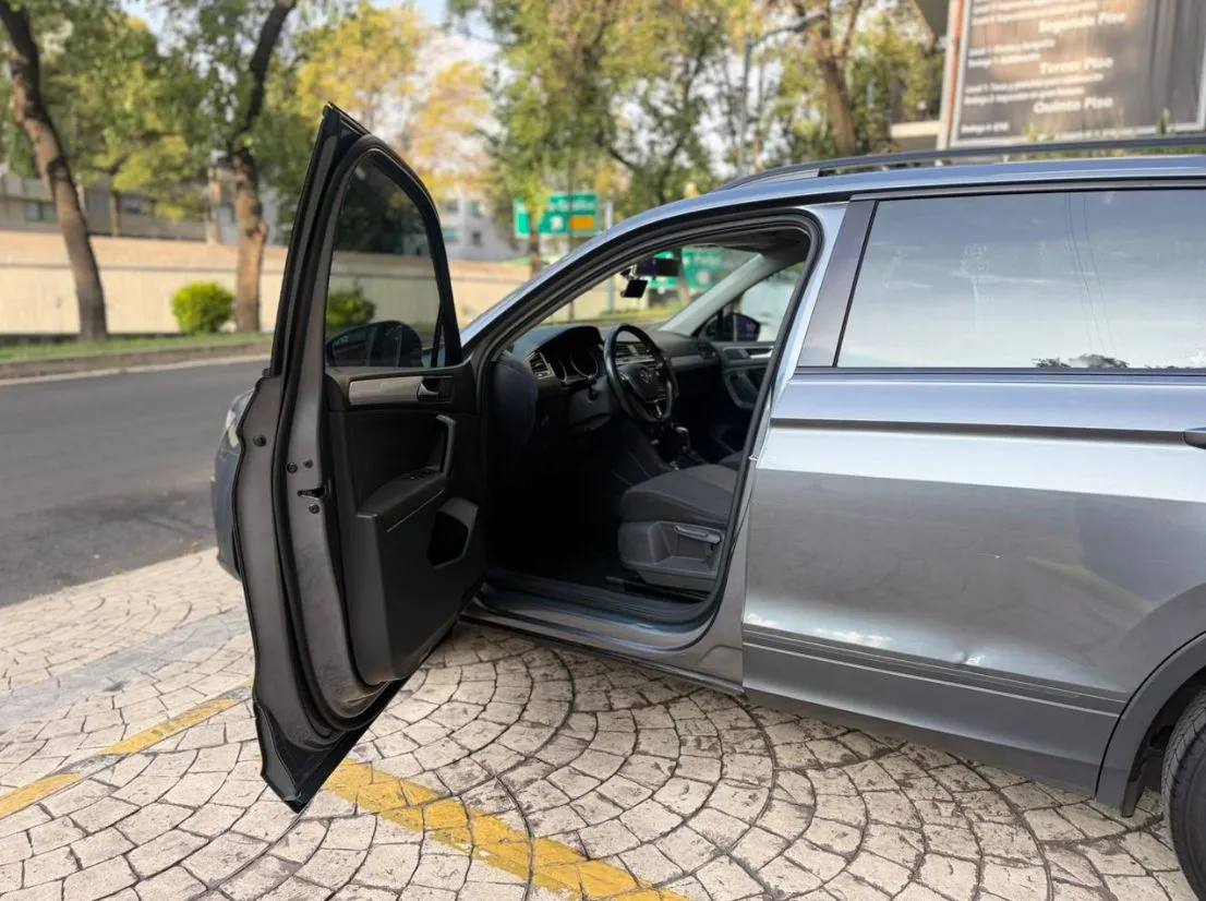 VOLKSWAGEN TIGUAN TRENDLINE 2018