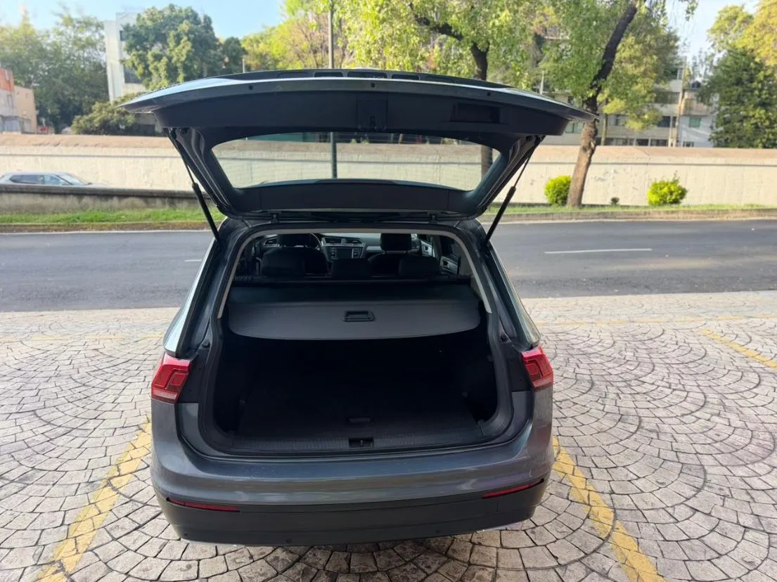 VOLKSWAGEN TIGUAN TRENDLINE 2018