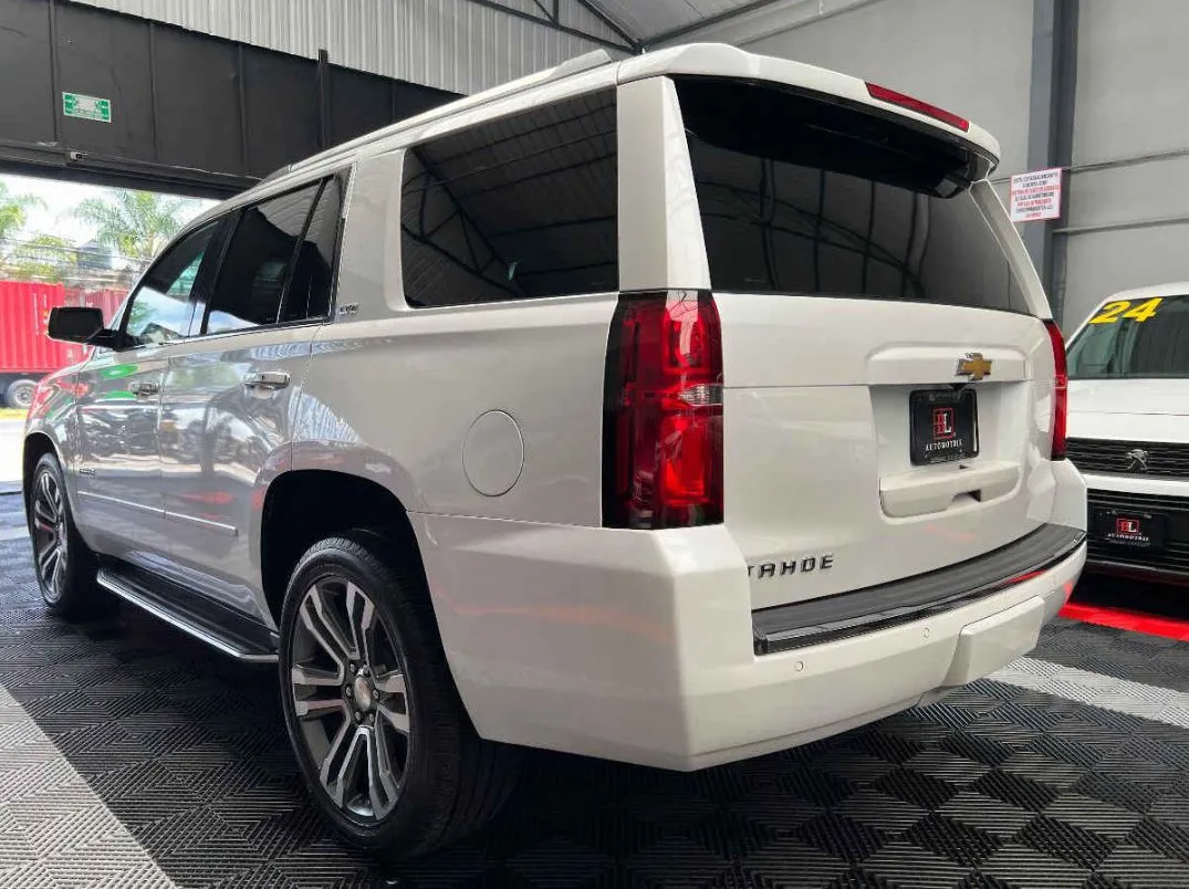 Chevrolet Tahoe 2016 5p LTZ V8/5.3 Aut 4x4