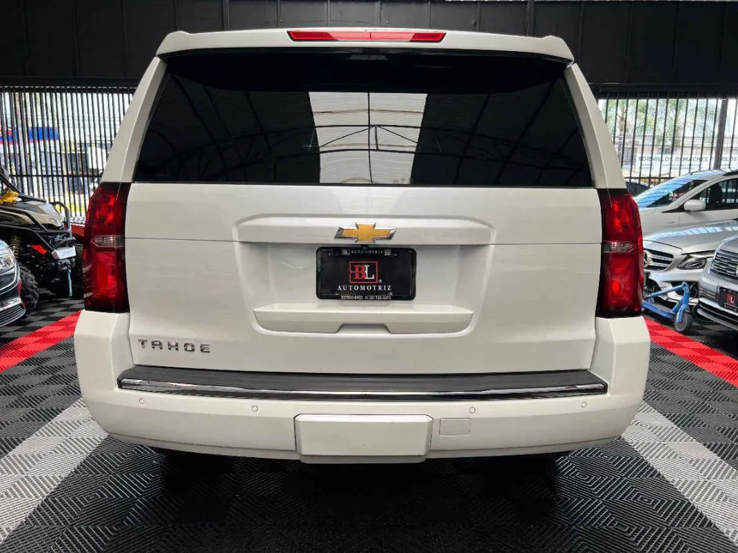 Chevrolet Tahoe 2016 5p LTZ V8/5.3 Aut 4x4