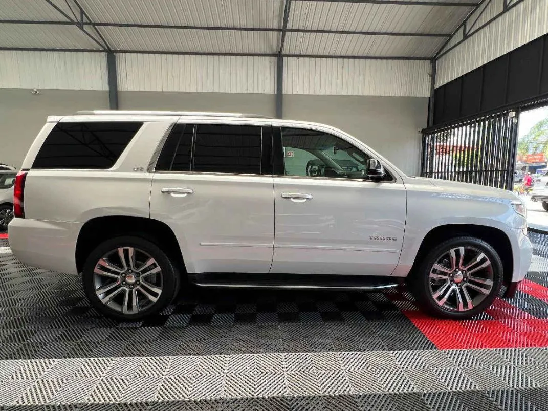 Chevrolet Tahoe 2016 5p LTZ V8/5.3 Aut 4x4