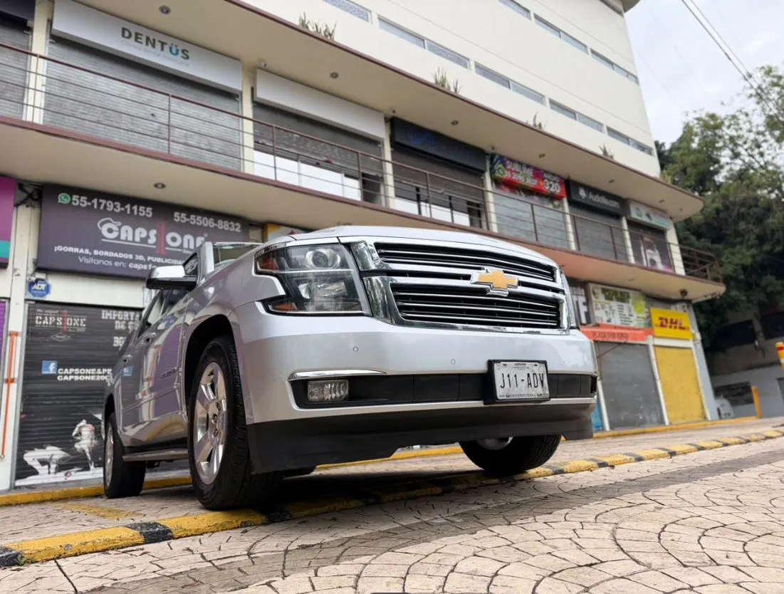 SUBURBAN LTZ 2015 NACIONAL