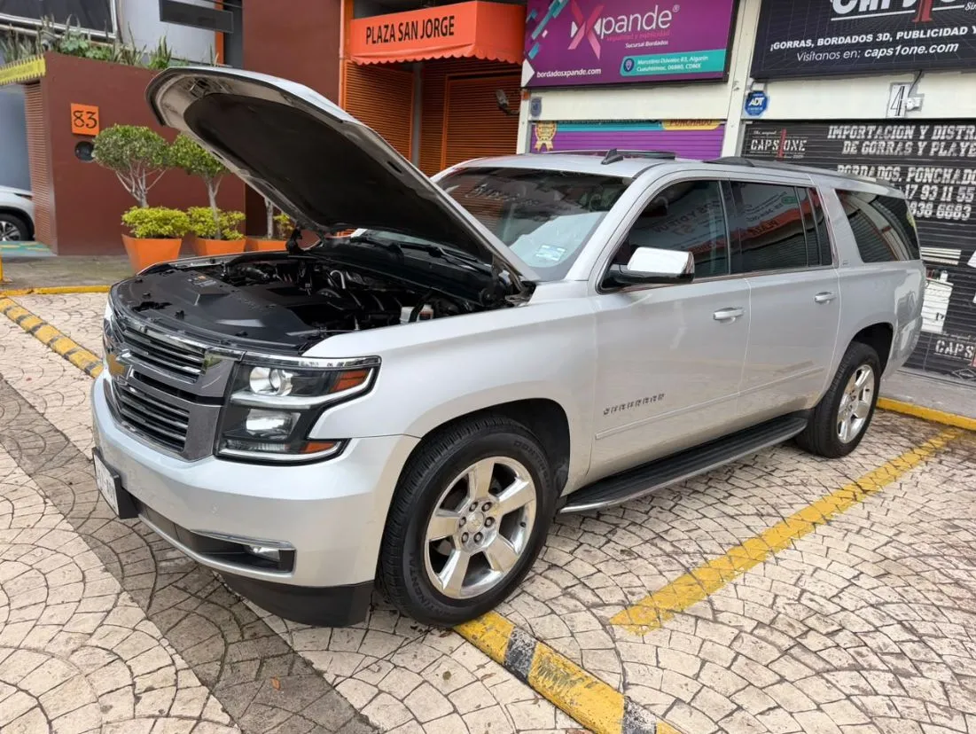 SUBURBAN LTZ 2015 NACIONAL