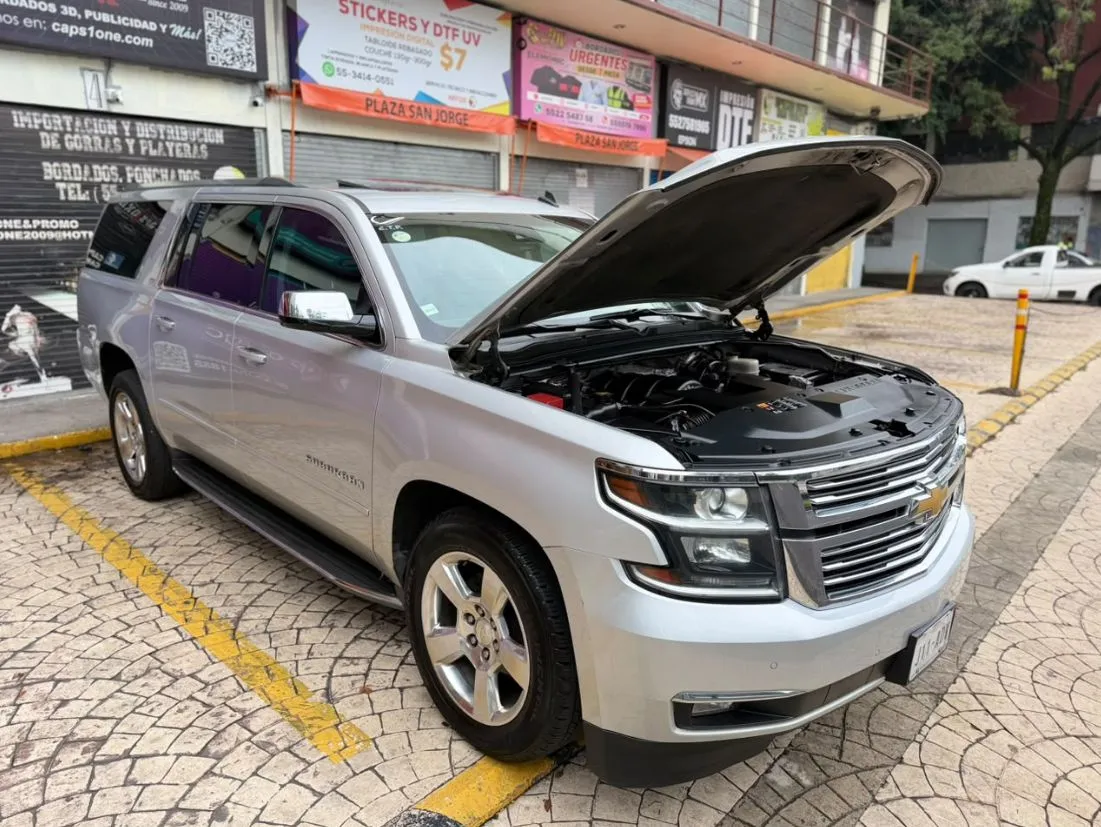 SUBURBAN LTZ 2015 NACIONAL