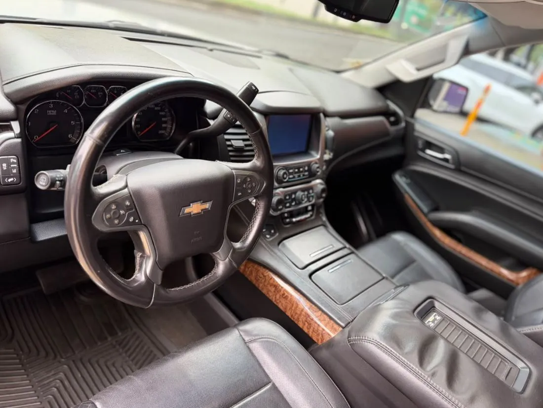 SUBURBAN LTZ 2015 NACIONAL