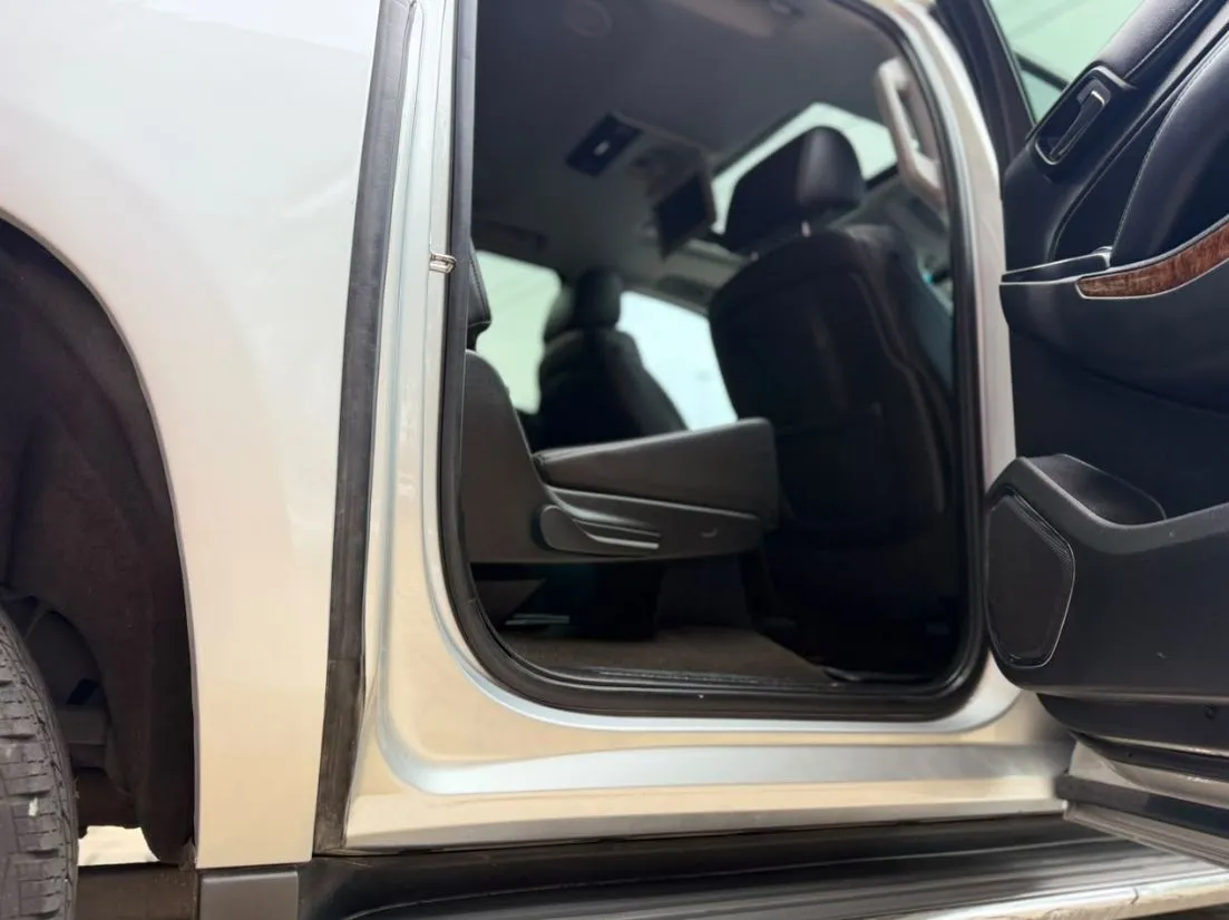 SUBURBAN LTZ 2015 NACIONAL