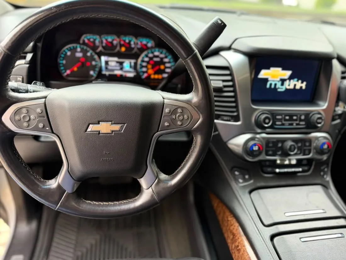 SUBURBAN LTZ 2015 NACIONAL
