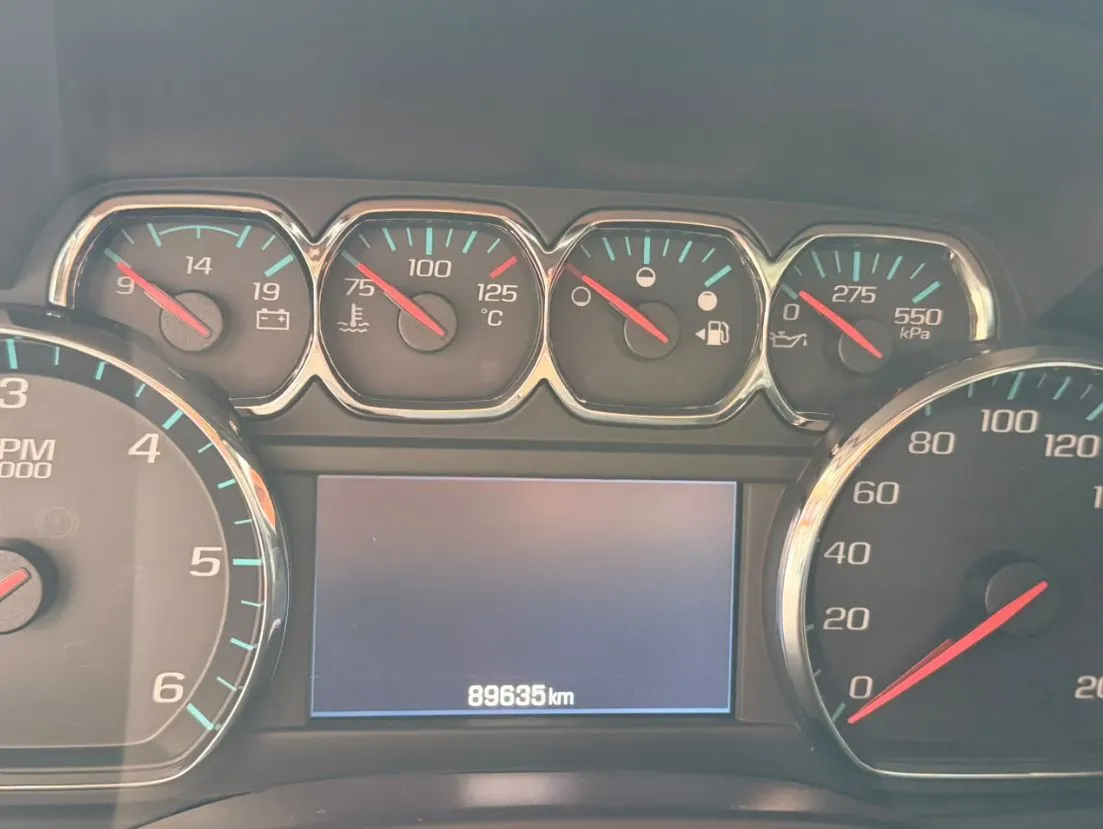 SUBURBAN LTZ 2015 NACIONAL
