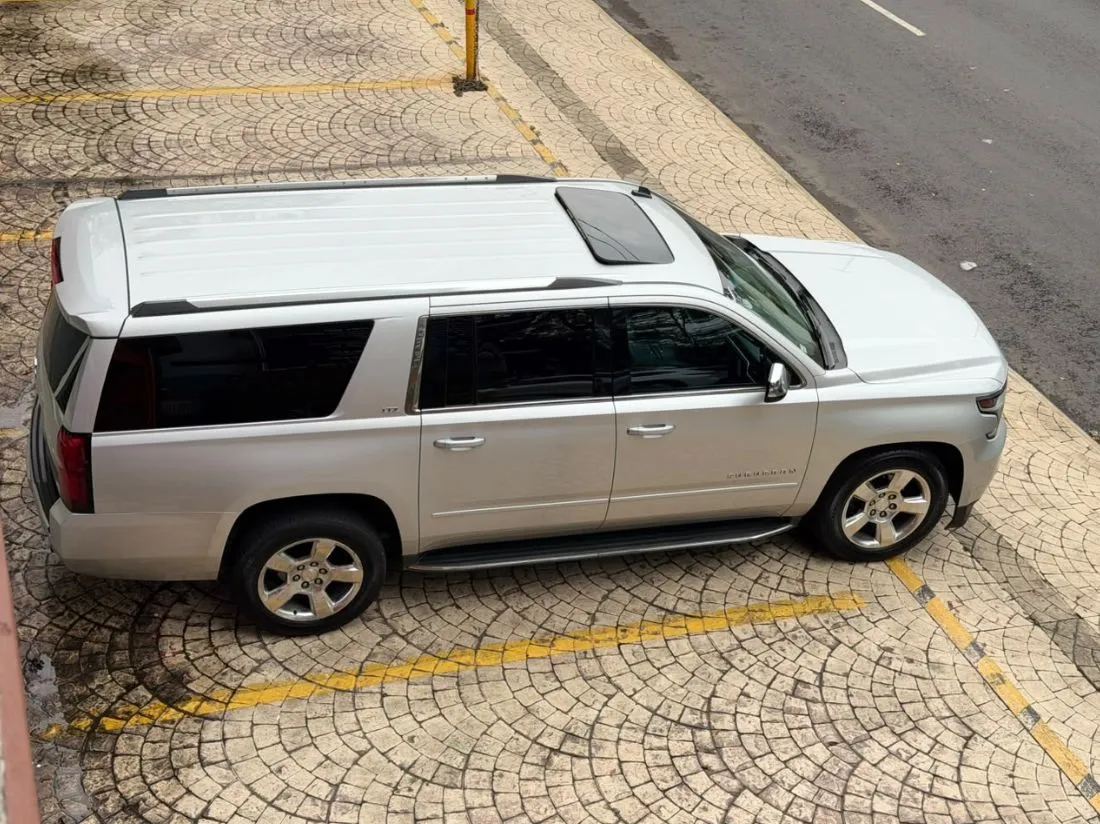 SUBURBAN LTZ 2015 NACIONAL