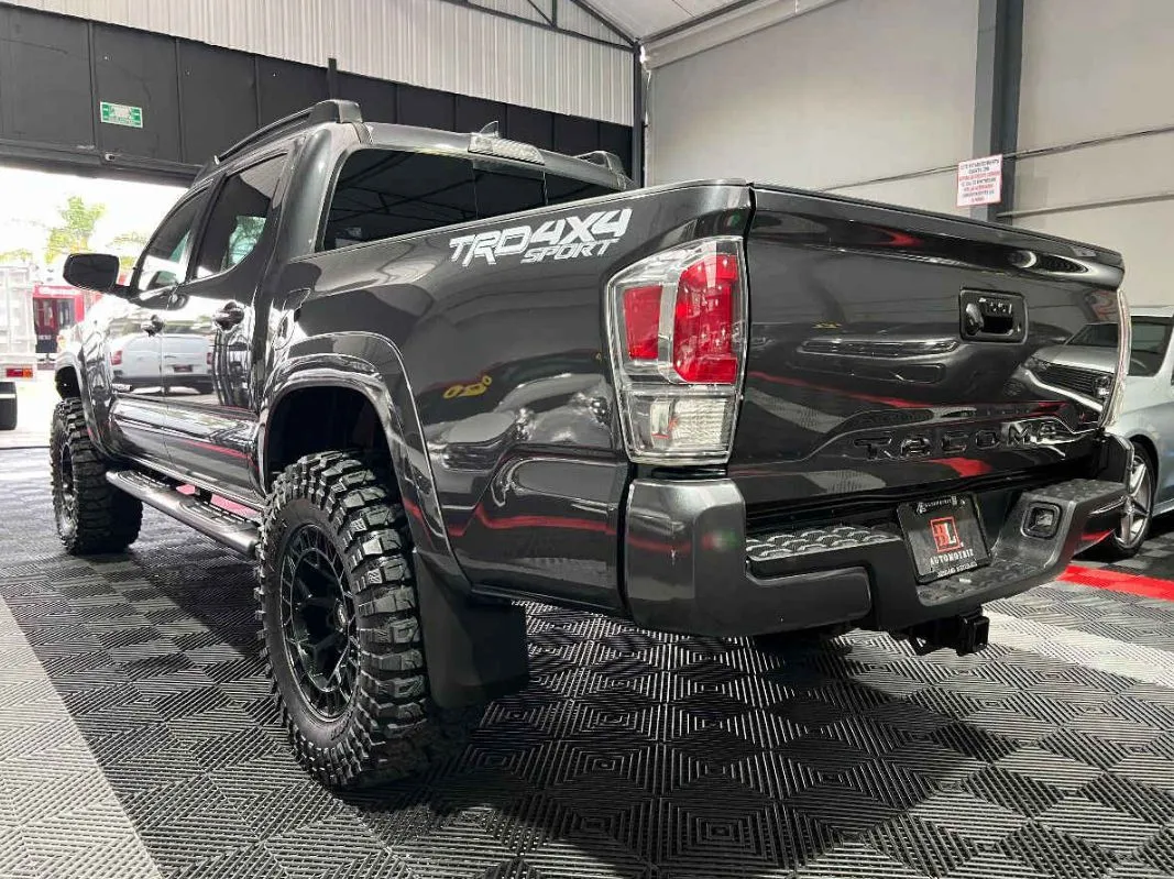 Toyota Tacoma 2023 4p TRD Sport V6/3.5 Aut 4x4
