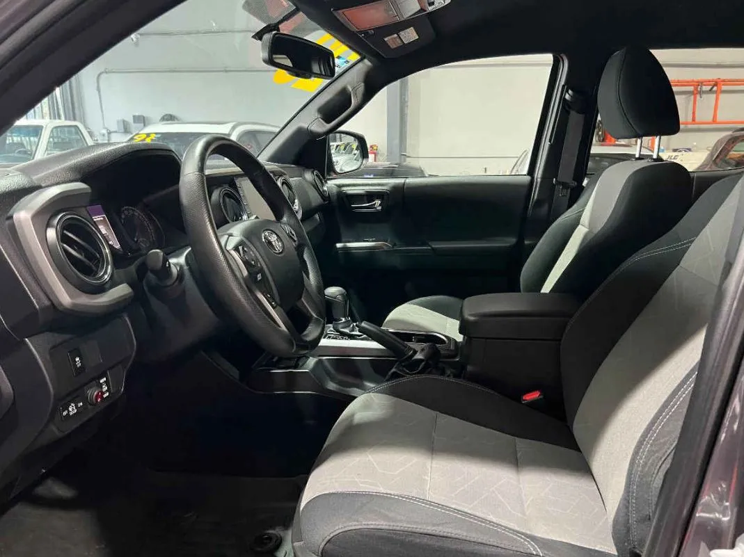 Toyota Tacoma 2023 4p TRD Sport V6/3.5 Aut 4x4