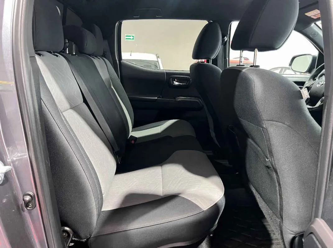 Toyota Tacoma 2023 4p TRD Sport V6/3.5 Aut 4x4