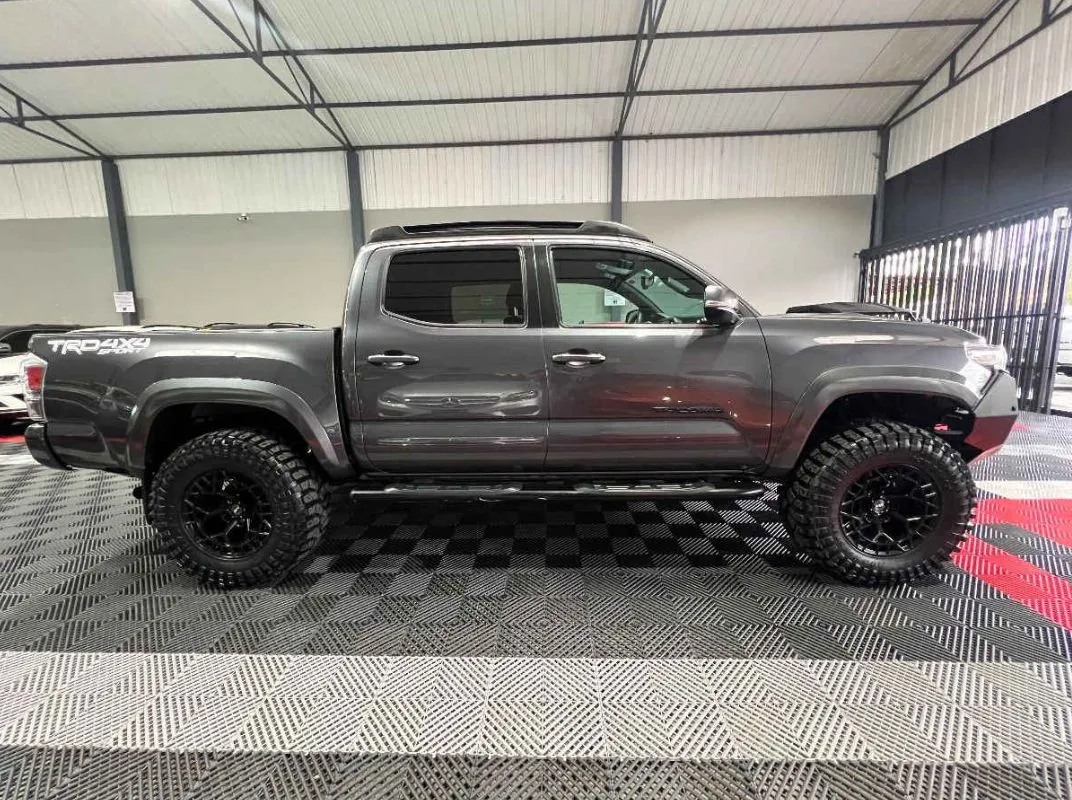 Toyota Tacoma 2023 4p TRD Sport V6/3.5 Aut 4x4