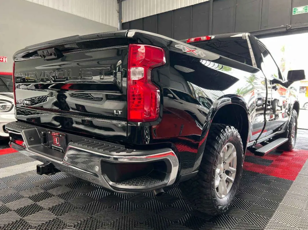 Chevrolet Cheyenne 2024 2p LT Cab Regular V8/5.3 Aut 4x4