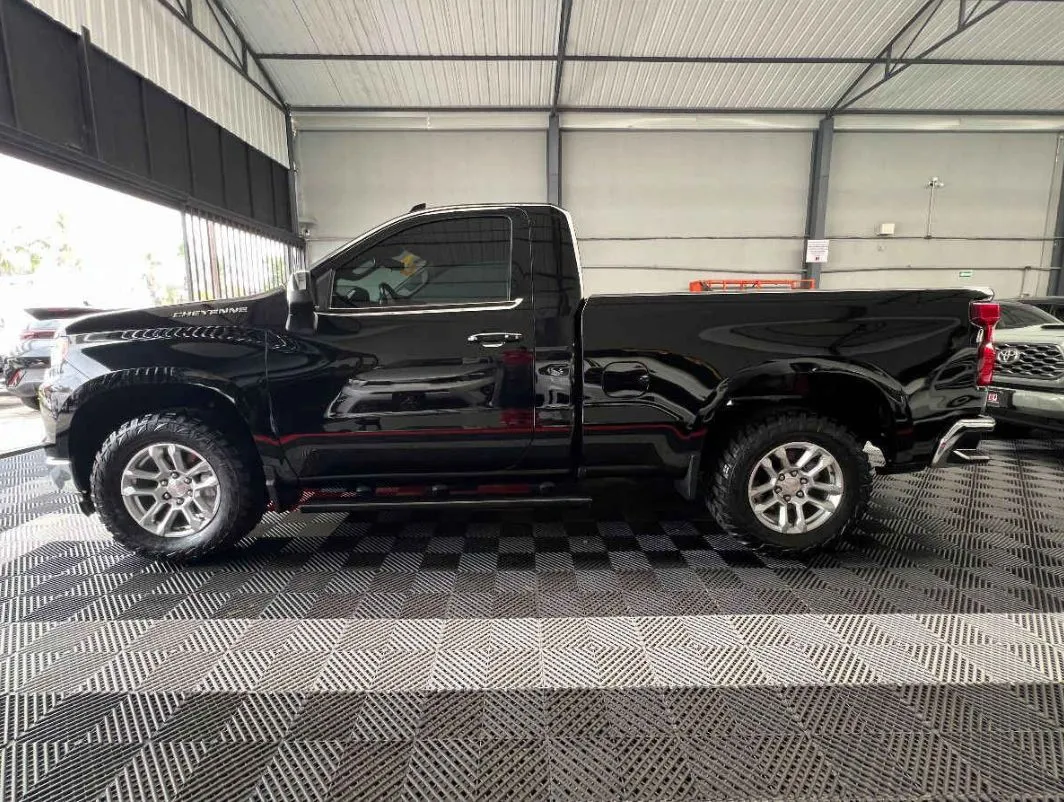 Chevrolet Cheyenne 2024 2p LT Cab Regular V8/5.3 Aut 4x4