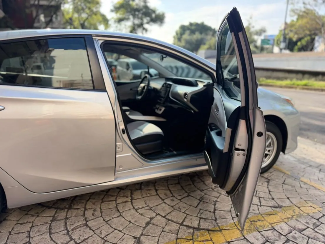 TOYOTA PRIUS 2017 HÍBRIDO BASE