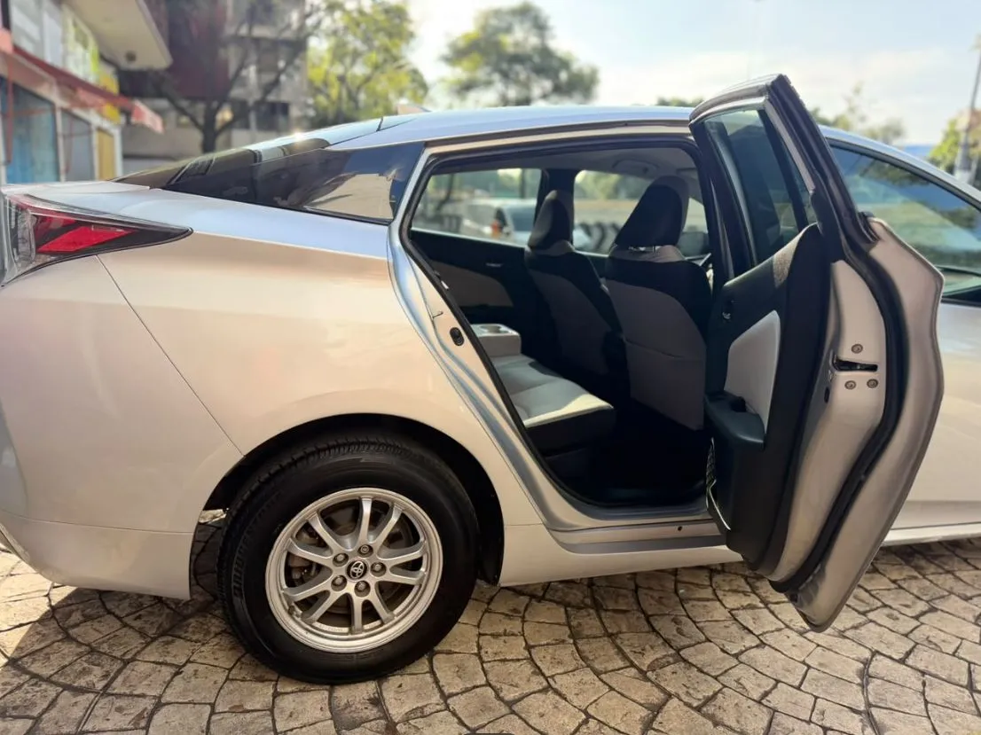 TOYOTA PRIUS 2017 HÍBRIDO BASE