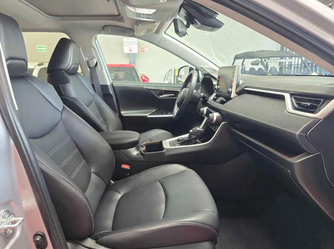 Toyota RAV4 2022 5p Limited L4/2.5 Aut.