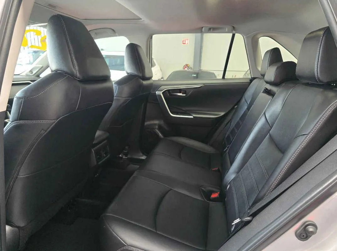 Toyota RAV4 2022 5p Limited L4/2.5 Aut.
