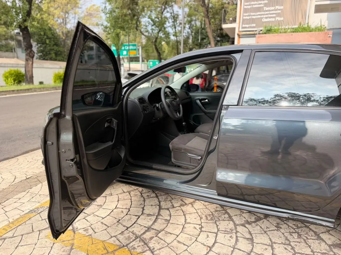 VOLKSWAGEN VENTO STARLINE 2021