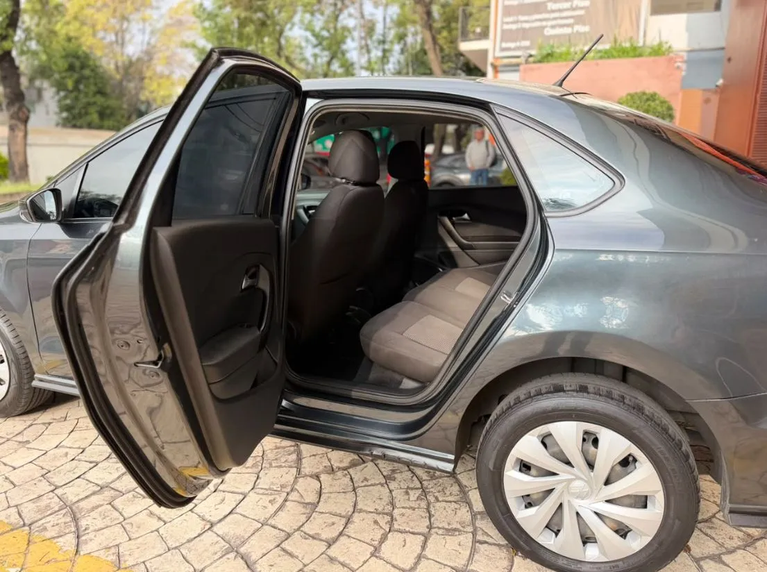 VOLKSWAGEN VENTO STARLINE 2021