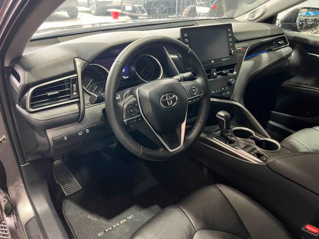 Toyota Camry 2021 4p Hibrido L4/2.5 Aut.