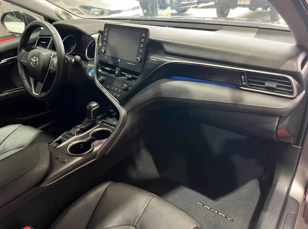 Toyota Camry 2021 4p Hibrido L4/2.5 Aut.