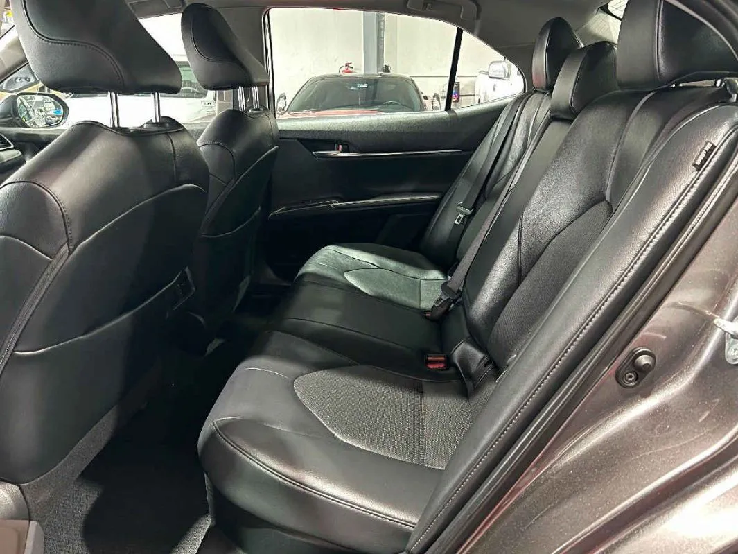 Toyota Camry 2021 4p Hibrido L4/2.5 Aut.