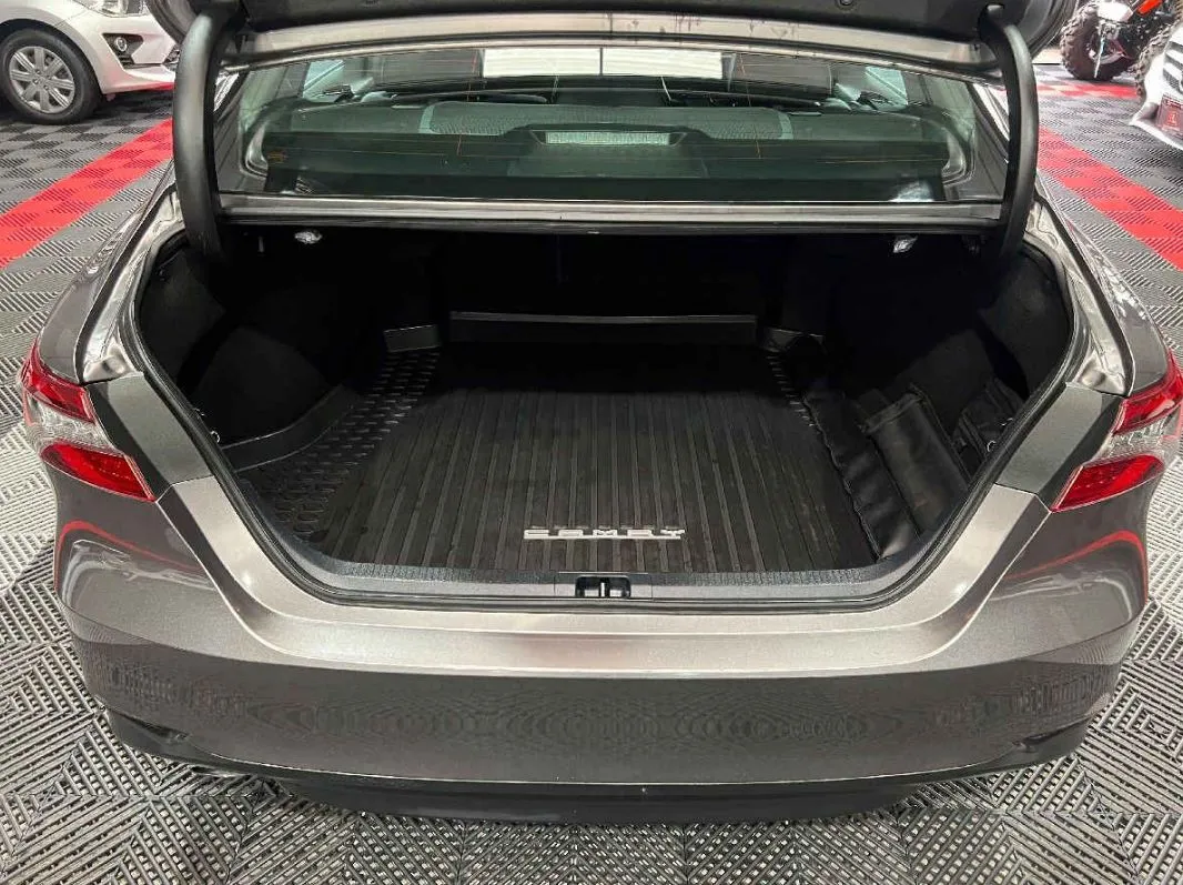 Toyota Camry 2021 4p Hibrido L4/2.5 Aut.