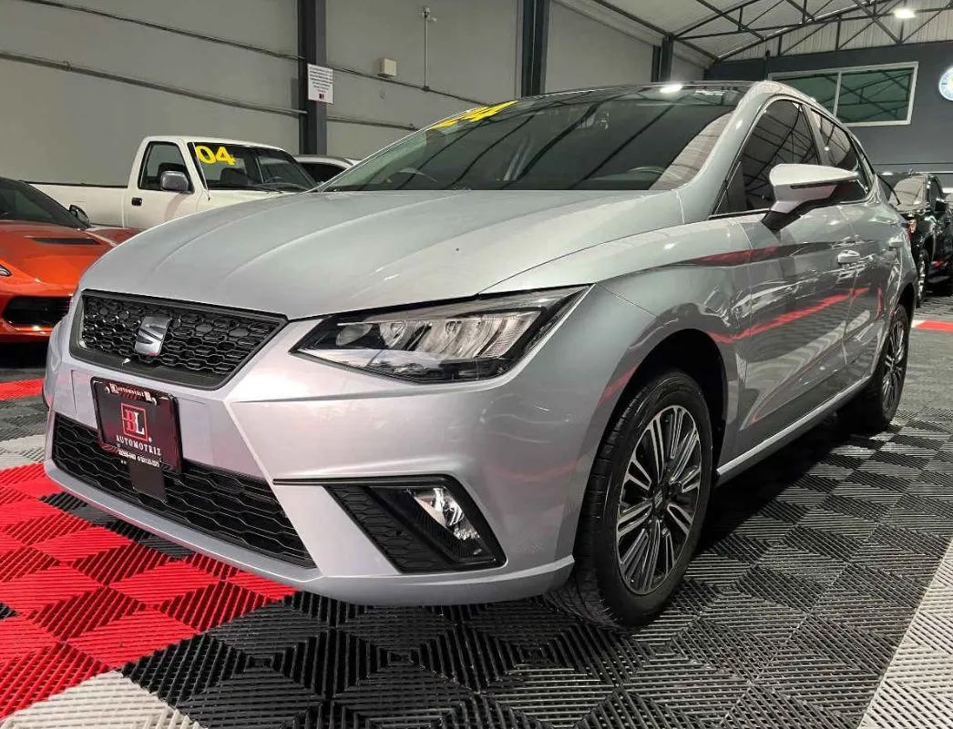 Seat Ibiza 2024 5p Style L4/1.6 Aut.