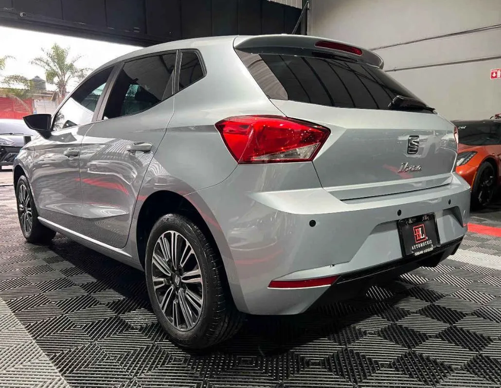Seat Ibiza 2024 5p Style L4/1.6 Aut.
