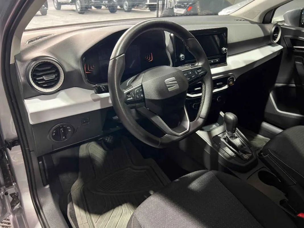 Seat Ibiza 2024 5p Style L4/1.6 Aut.