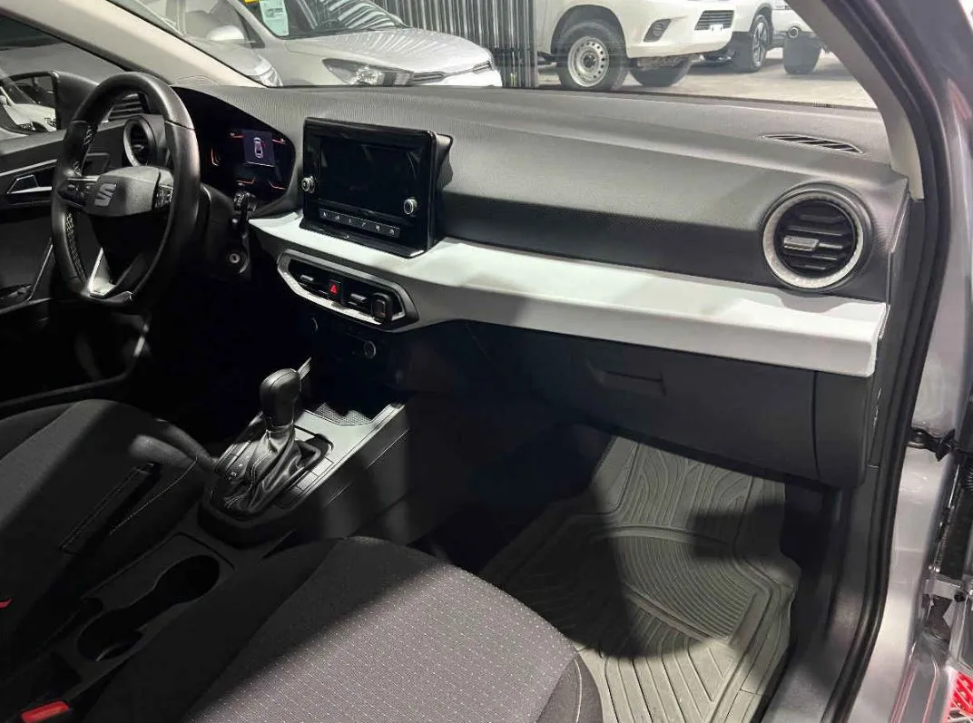 Seat Ibiza 2024 5p Style L4/1.6 Aut.