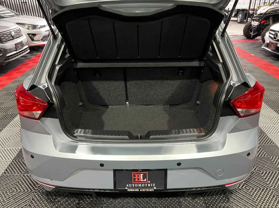 Seat Ibiza 2024 5p Style L4/1.6 Aut.