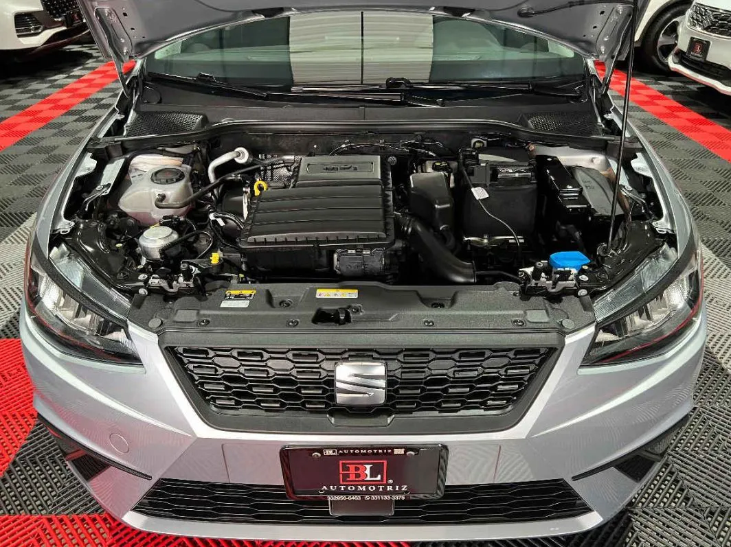 Seat Ibiza 2024 5p Style L4/1.6 Aut.