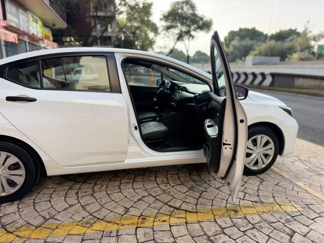 NISSAN VERSA SENSE 2023