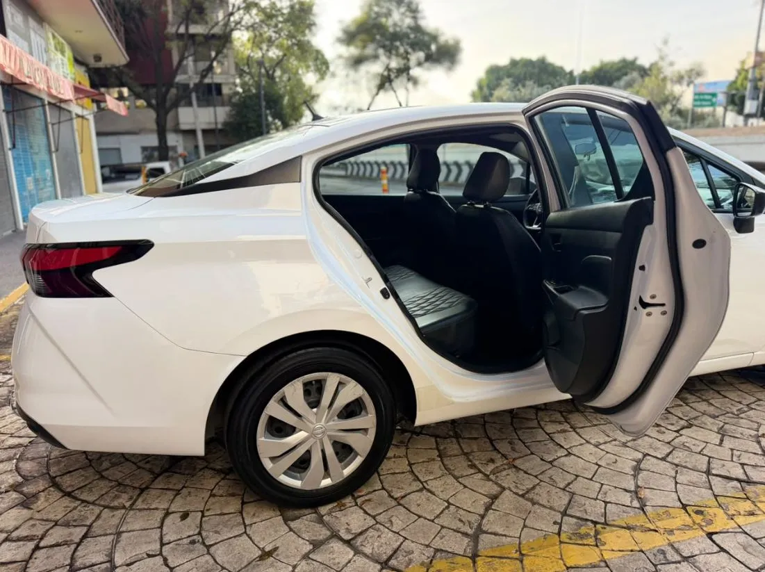 NISSAN VERSA SENSE 2023