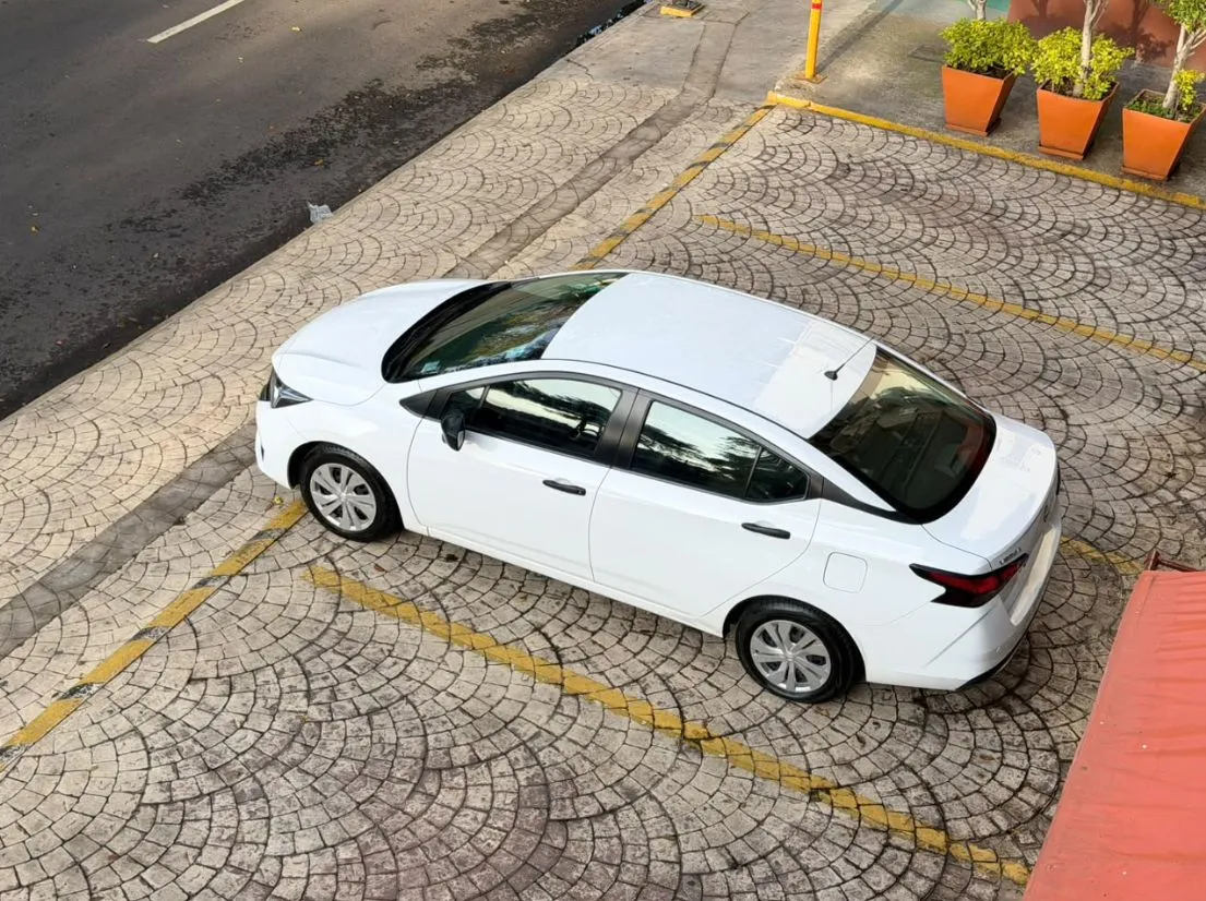 NISSAN VERSA SENSE 2023