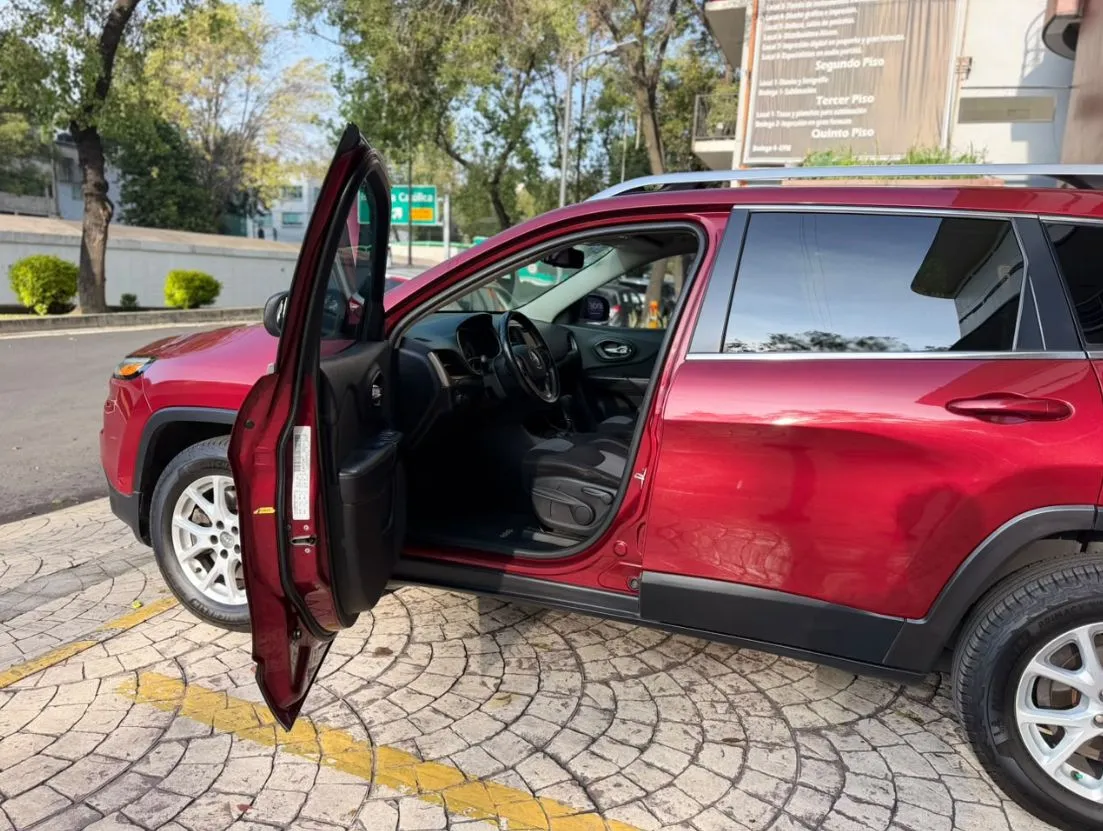JEEP CHEROKEE LATTITUDE 2014