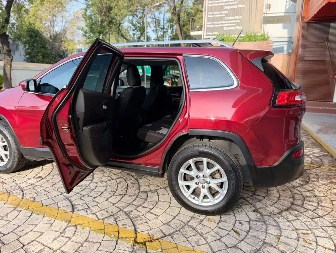 JEEP CHEROKEE LATTITUDE 2014